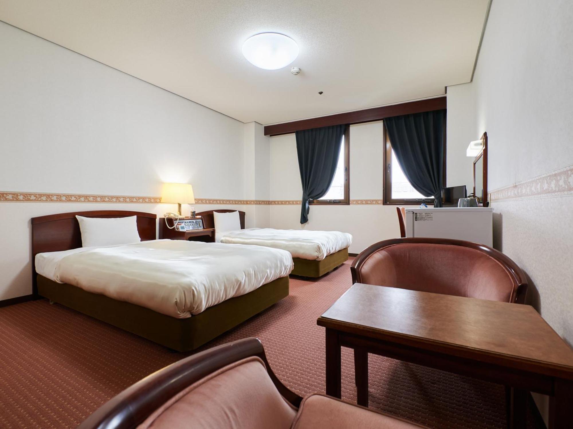 Ecohotel Toyama Station Eksteriør bilde